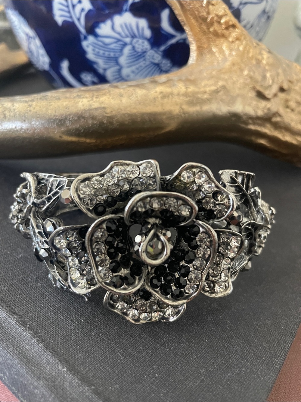 Y2k Rhinestone Flower Bangle